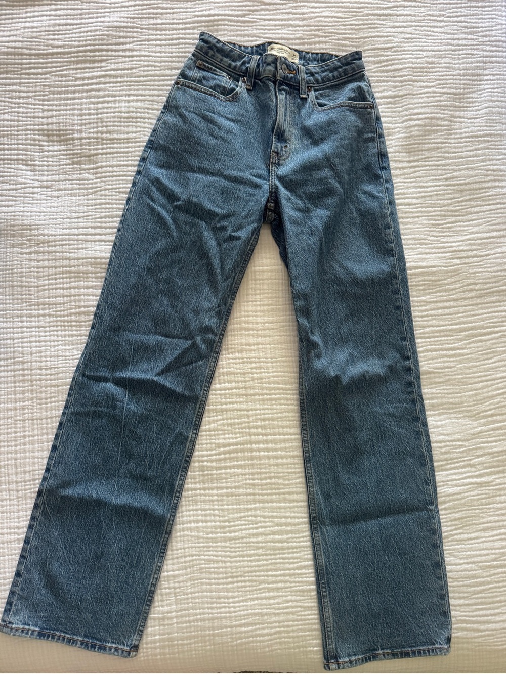 Abercrombie & Fitch Straight Leg Jeans in Dark Blue Denim